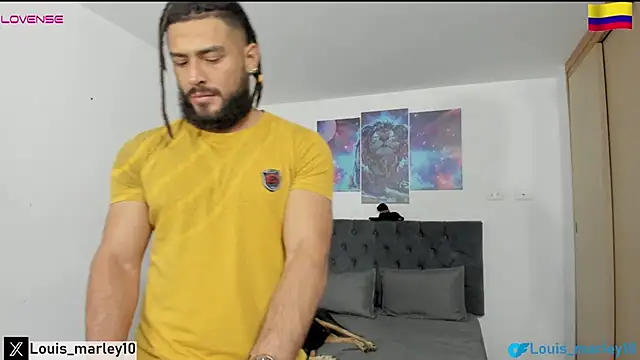 Snapshot of Louis_marley__ chatting on January 19, 1:53 am Louis marley online show from January 19, 1:53 am