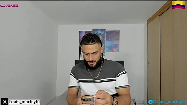 Snapshot of Louis_marley__ chatting on January 9, 1:50 am Louis marley online show from January 9, 1:50 am