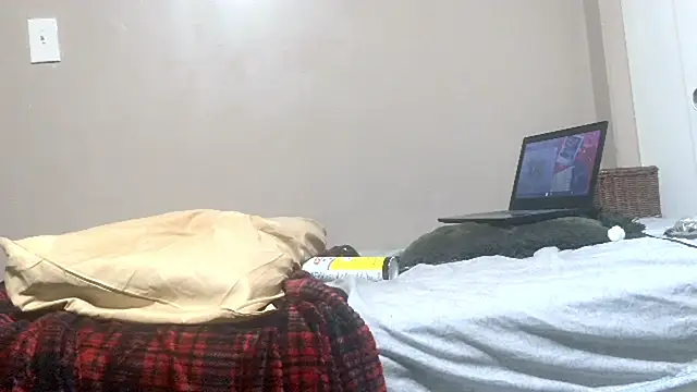 blkhereforall online show from October 21, 8:17 am