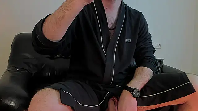 Snapshot of KingMalcom chatting on January 21, 11:40 am KingMalcom online show from January 21, 11:40 am