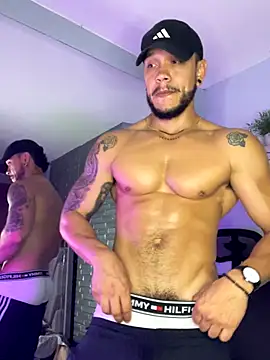 ARON TAYLER01 online show from October 24, 11:01 am