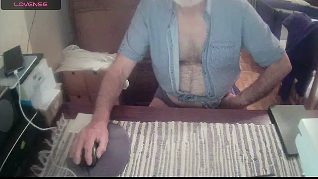 Snapshot of terrybare chatting on March 2, 6:13 pm terrybare online show from March 2, 6:13 pm