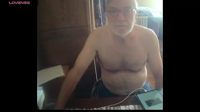 Snapshot of terrybare chatting on March 12, 9:02 am terrybare online show from March 12, 9:02 am