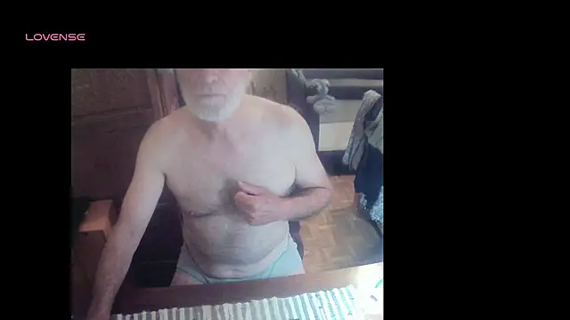 Snapshot of terrybare chatting on September 30, 5:38 pm terrybare online show from September 30, 5:38 pm