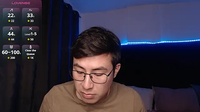 andrewmhilton  online show from April 24, 5:43 am