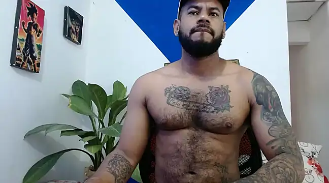 Snapshot of Damian64420 chatting on January 15, 2:35 pm Damian64420 online show from January 15, 2:35 pm