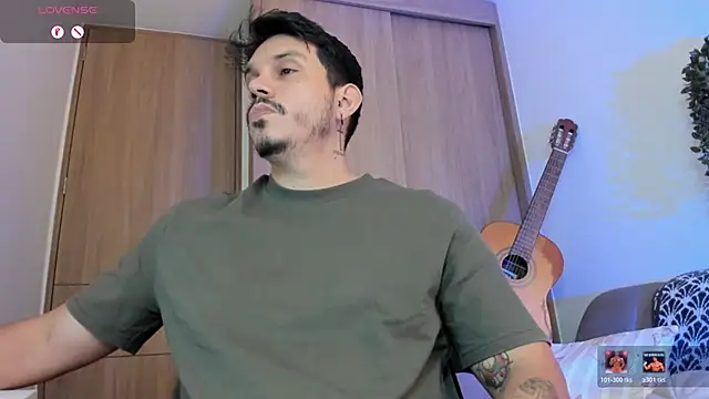 alejandro stark online show from June 8, 11:17 pm