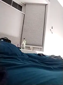 LiverandBrat77 online show from February 10, 7:04 am