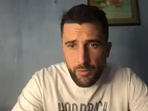 Snapshot of alex877x chatting on January 11, 12:18 pm alex877x online show from January 11, 12:18 pm