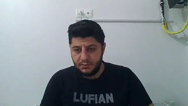 erkekkkadam online show from February 25, 2:36 am