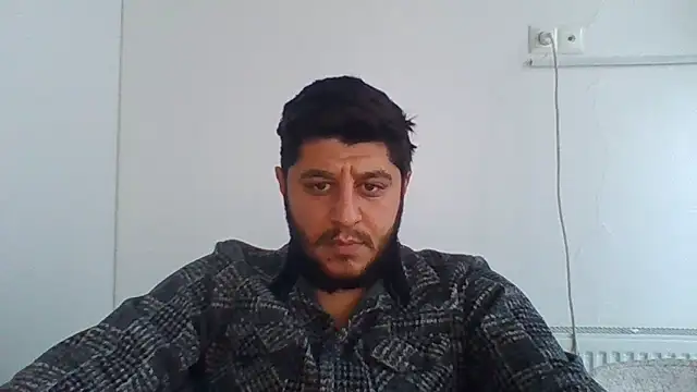 erkekkkadam online show from December 24, 1:17 pm