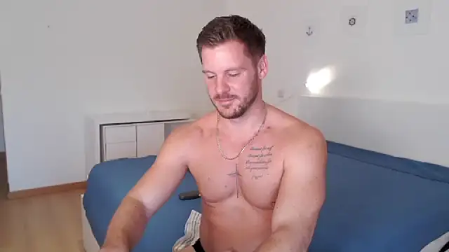 SexyandMarried1 online show from December 17, 1:05 pm