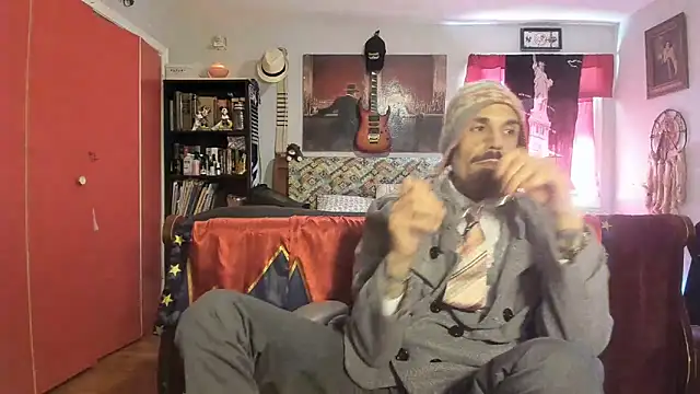 Snapshot of RoosterWabbit chatting on March 8, 7:51 pm RoosterWabbit online show from March 8, 7:51 pm