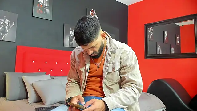 Snapshot of Thiagogomez chatting on September 15, 12:28 pm Thiagogomez online show from September 15, 12:28 pm