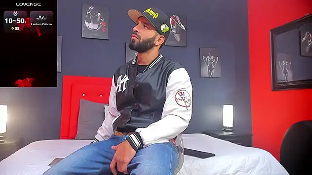 Snapshot of Thiagogomez chatting on December 19, 12:23 pm Thiagogomez online show from December 19, 12:23 pm