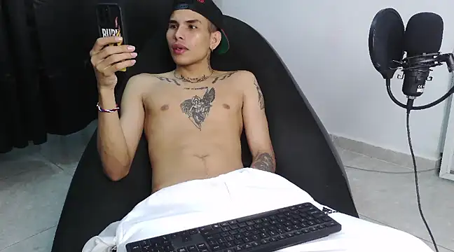 hot king20 online show from February 26, 7:42 am