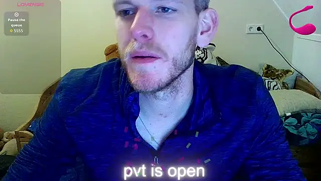 Love Bert online show from October 31, 9:18 pm