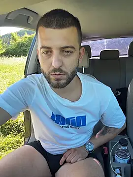 ElChapoGuzman95 online show from June 8, 5:19 am