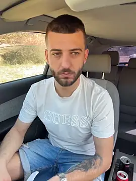 ElChapoGuzman95 online show from March 14, 9:05 am