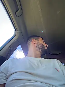 ElChapoGuzman95 online show from April 22, 6:19 am