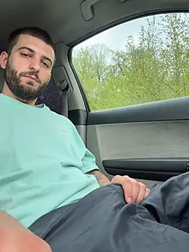 ElChapoGuzman95 online show from April 20, 6:27 am