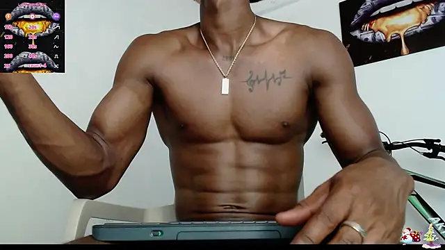 Snapshot of drake_brwon_23 chatting on January 16, 1:16 am drake brwon 23 online show from January 16, 1:16 am