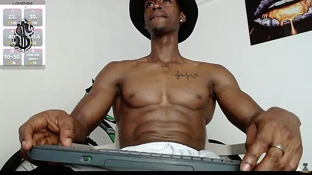 Snapshot of drake_brwon_23 chatting on March 5, 6:01 pm drake brwon 23 online show from March 5, 6:01 pm