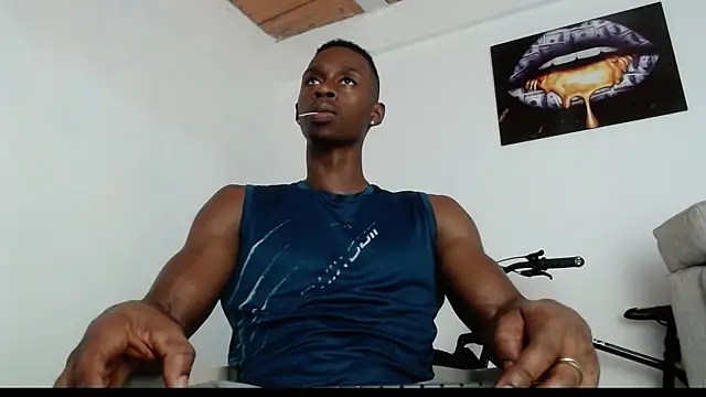 Snapshot of drake_brwon_23 chatting on February 27, 3:36 am drake brwon 23 online show from February 27, 3:36 am