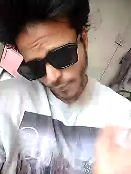 rounakhunk online show from January 17, 6:36 am