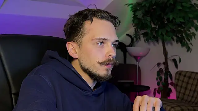 naked psy online show from March 22, 6:46 pm