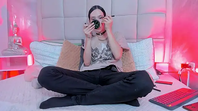 Hecatee 77 online show from November 25, 8:22 pm