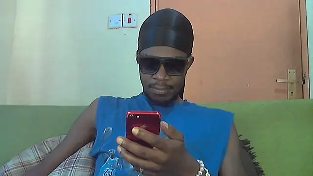 Snapshot of BIGDICKMULLAH chatting on October 3, 8:52 am BIGDICKMULLAH online show from October 3, 8:52 am