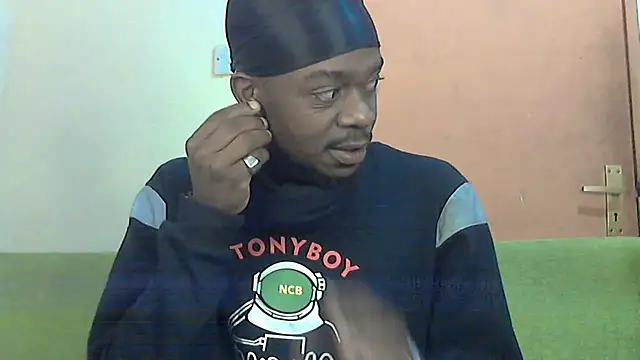 Snapshot of BIGDICKMULLAH chatting on October 14, 3:13 am BIGDICKMULLAH online show from October 14, 3:13 am