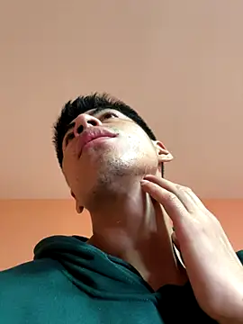 Alexander9827 online show from November 23, 2:06 pm