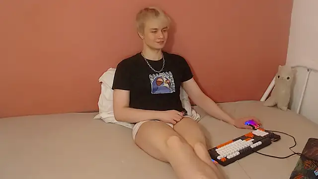 Oliver sweet  online show from March 17, 12:58 am