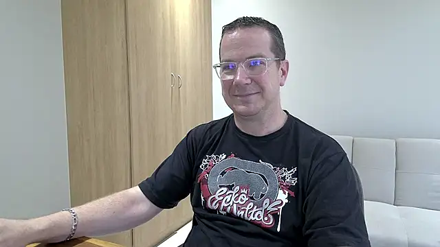 BrettJ81 online show from January 16, 2:31 pm