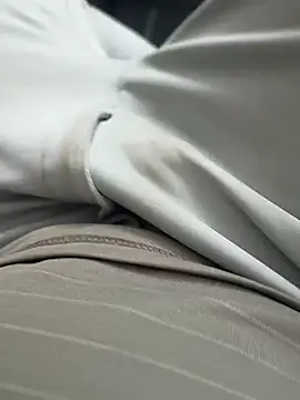 u wan me online show from February 18, 4:27 pm