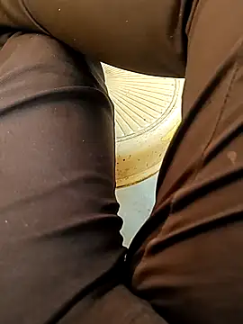 u wan me online show from December 19, 8:55 am